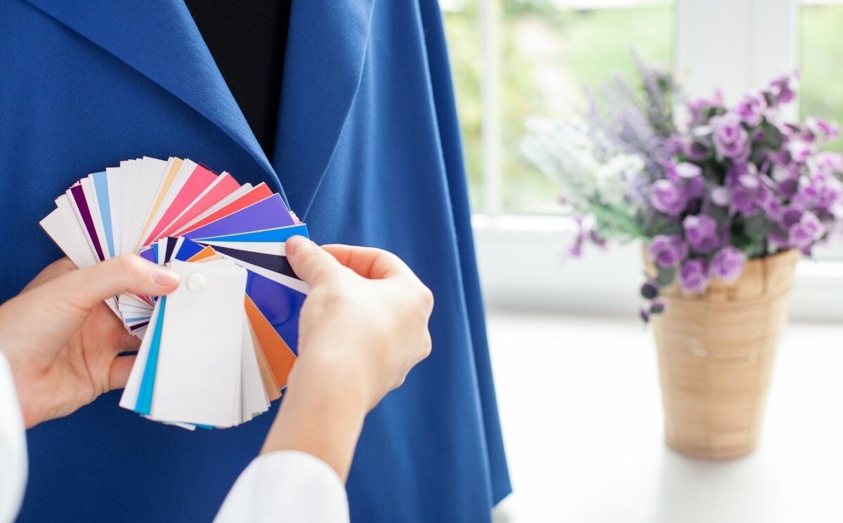 TESETTÜRDE RENK UYUMU REHBERİ: HANGİ RENK KİME YAKIŞIR?